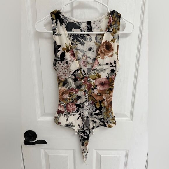 Windsor Low Scoop Neck Floral Sleeveless Tank Bodysuit Women’s Size XS Approx - Picture 1 of 4